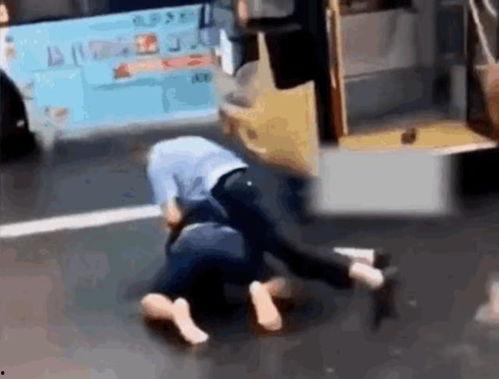 情侣打架爆料视频真实,火爆视频引发网友热议  第3张